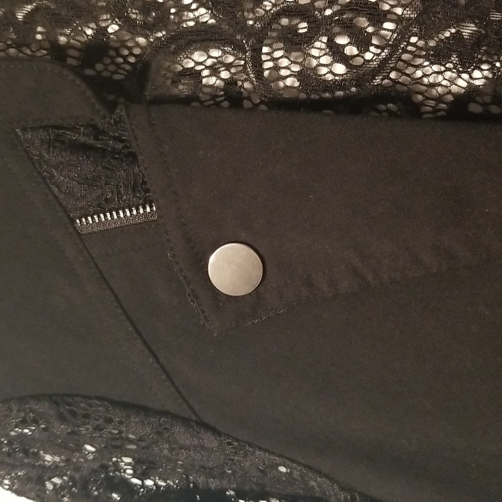 Lace Blazer - Picture 7 of 11